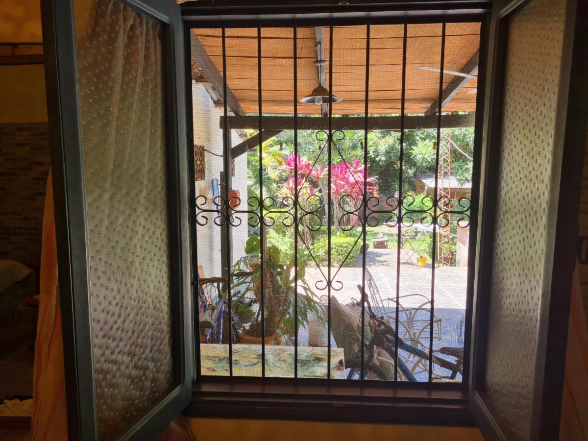 Casa De La Y - B&B Encarnacion Luaran gambar