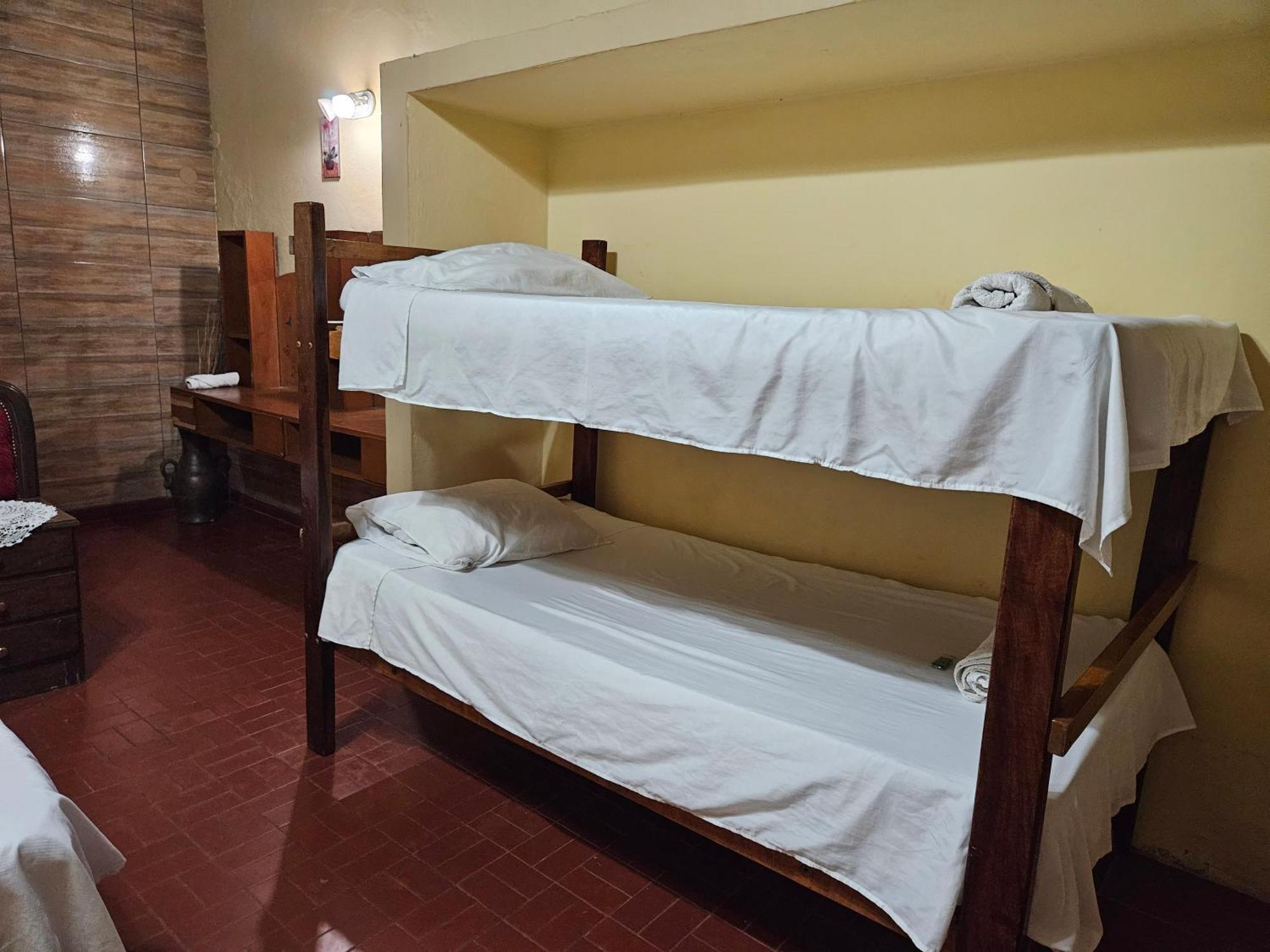 Casa De La Y - B&B Encarnacion Luaran gambar